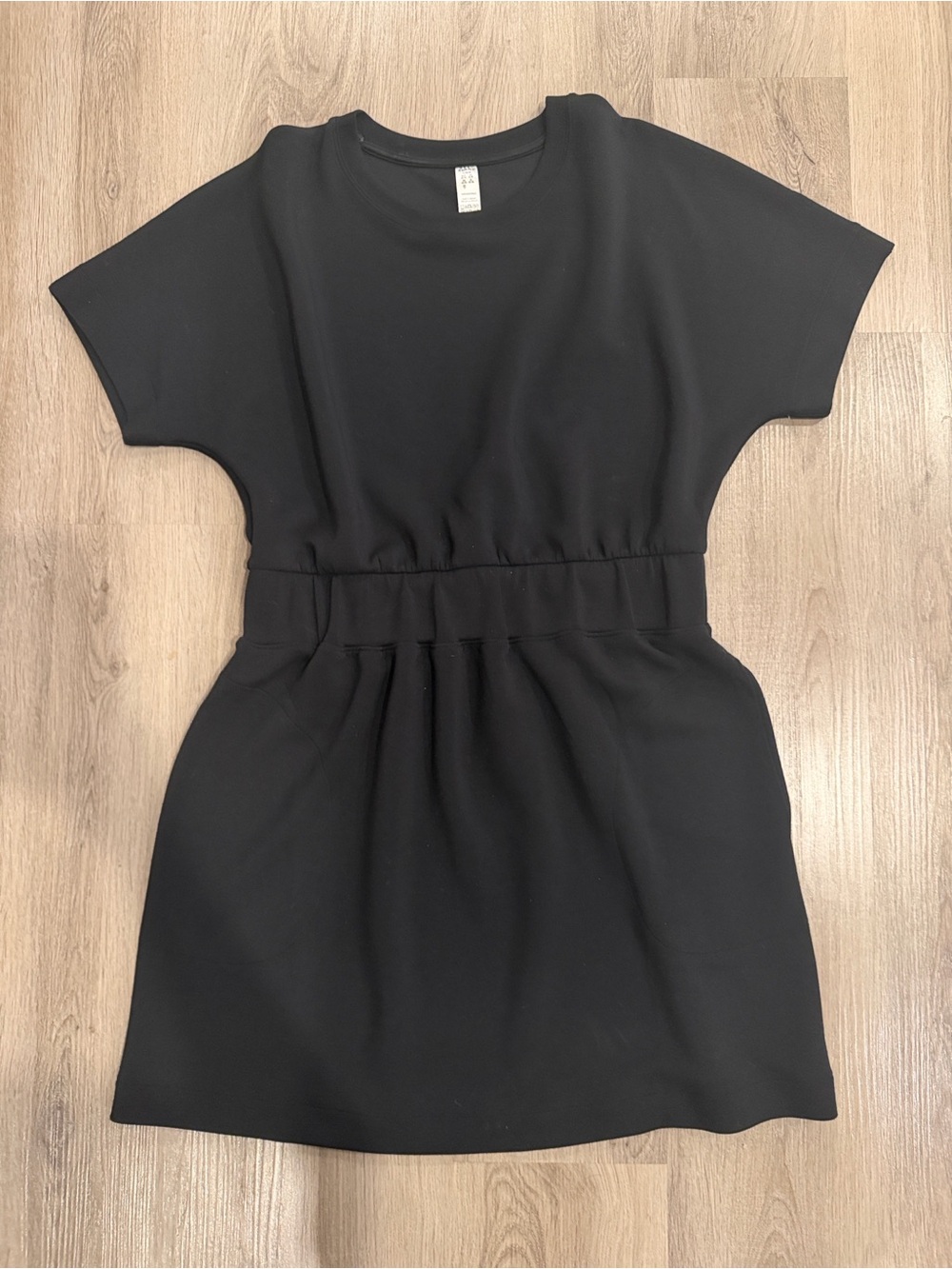 SPANX Women's Elastic-Waist Short Sleeve Dress